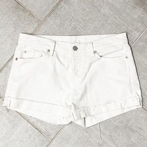 7 for all mankind white jean shorts size 26